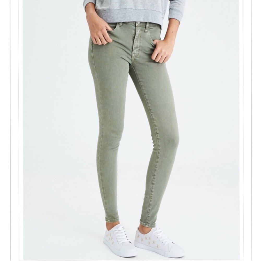 American Eagle AEO | Women’s Army Green Ne(X)t Level Skinny Jeans | 6